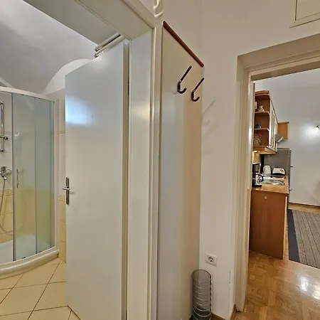 아파트 Spacious Nika 2 Tour As