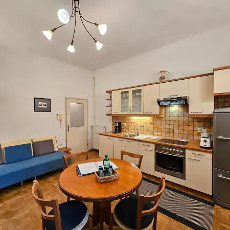 Apartamento Spacious Nika 2 Tour As Liubliana